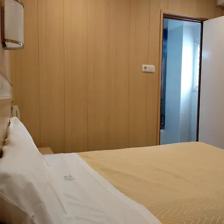 维那西亚y蒙特卡洛旅馆